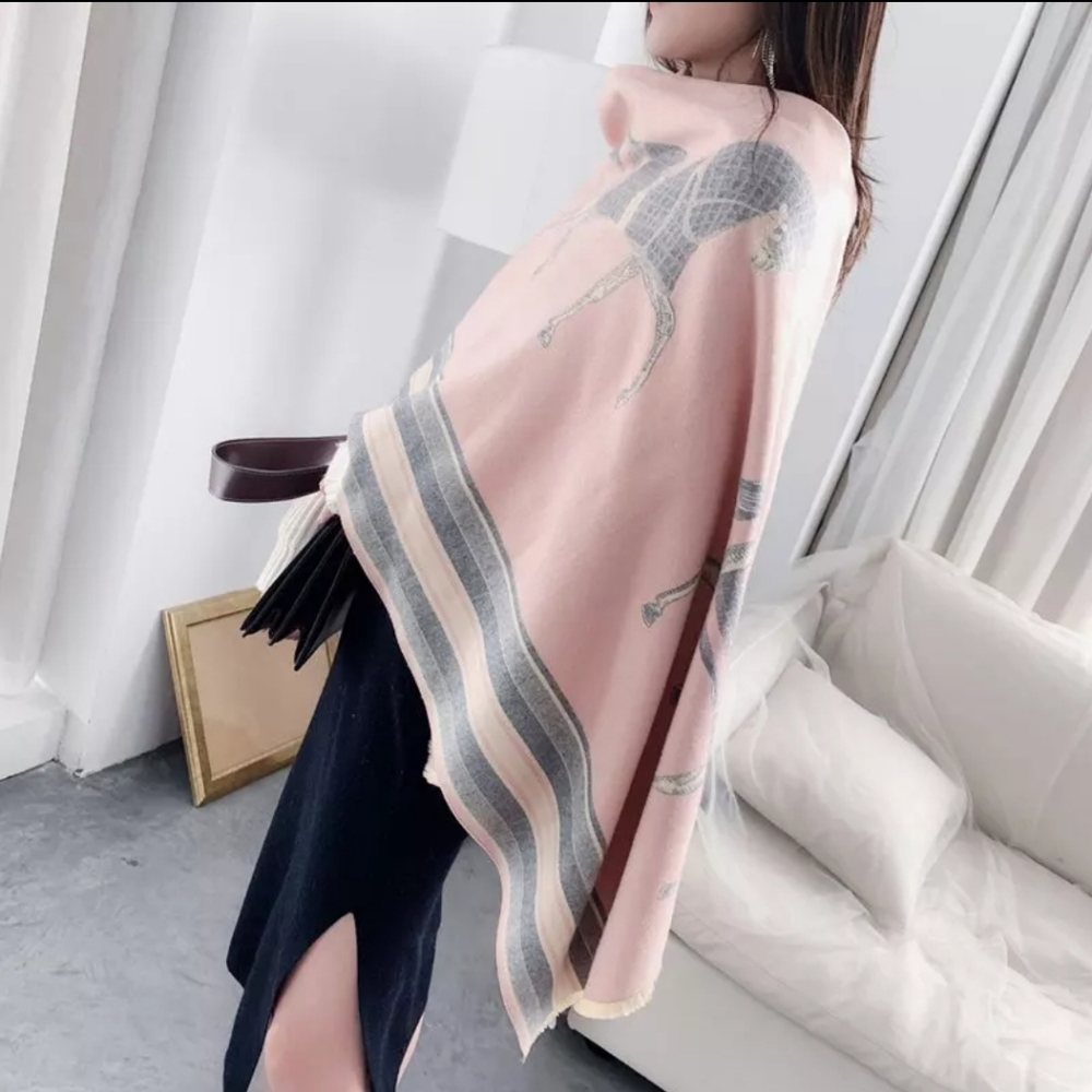 ⭐NEW! Cashmere Luxury Horse Scarf - Picture 4 of 6